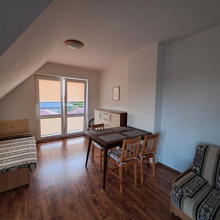 Appartement Magnolia Agroturystyka à Wrzosowo  Extérieur photo
